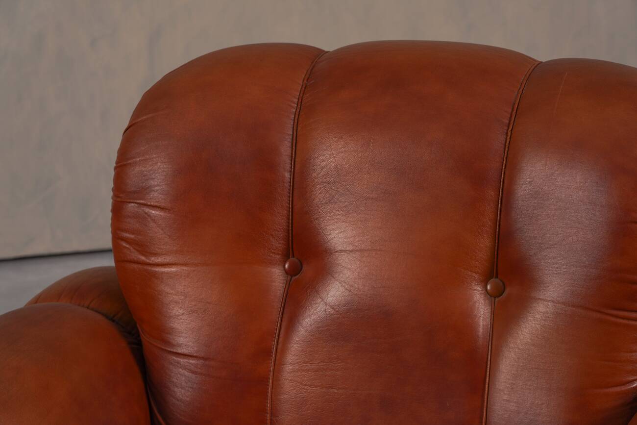 Fauteuils de club italiens vintage en simili cuir cognac, Italie années 1970, ensemble de 2