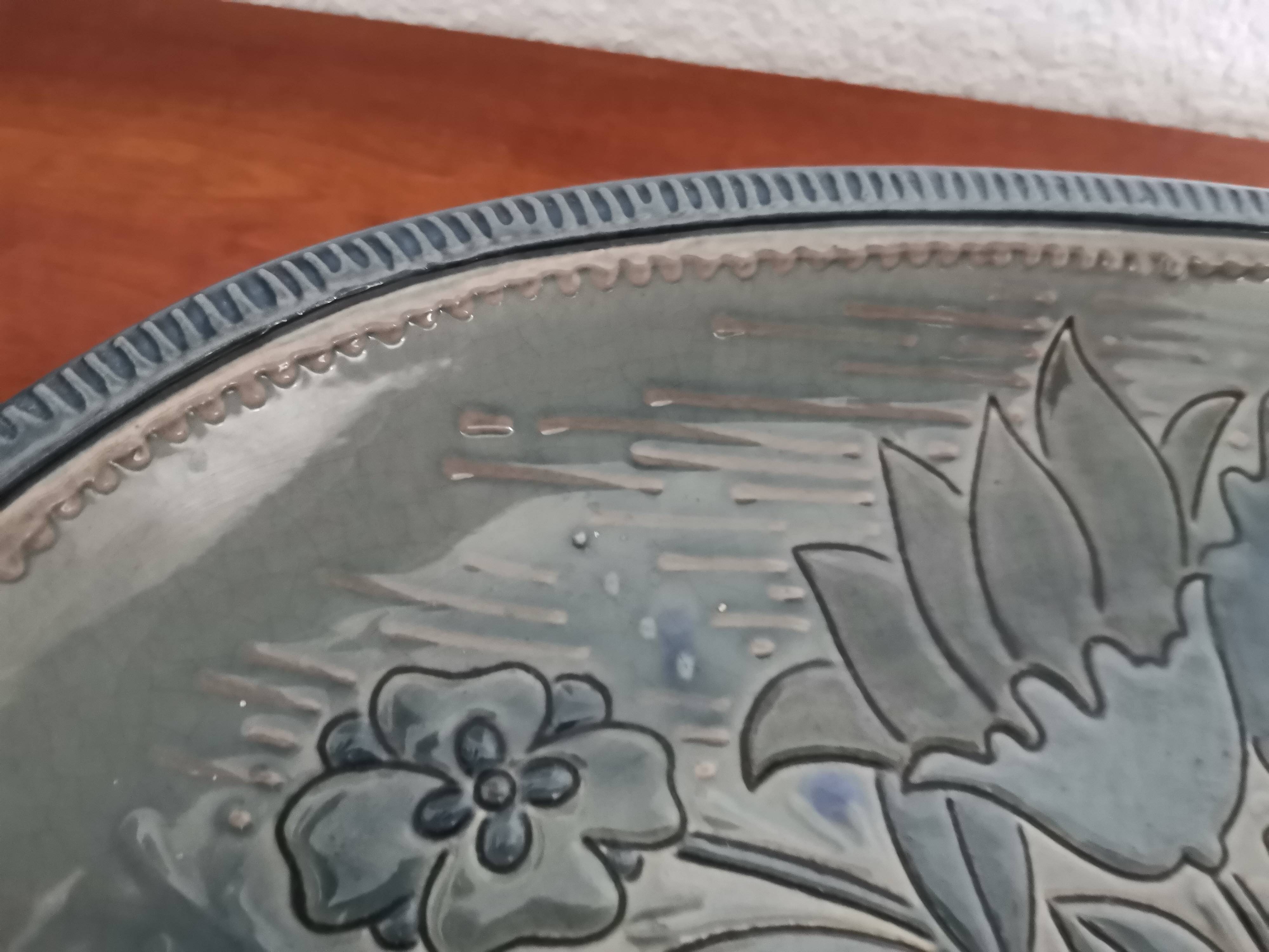 Ceramic plate