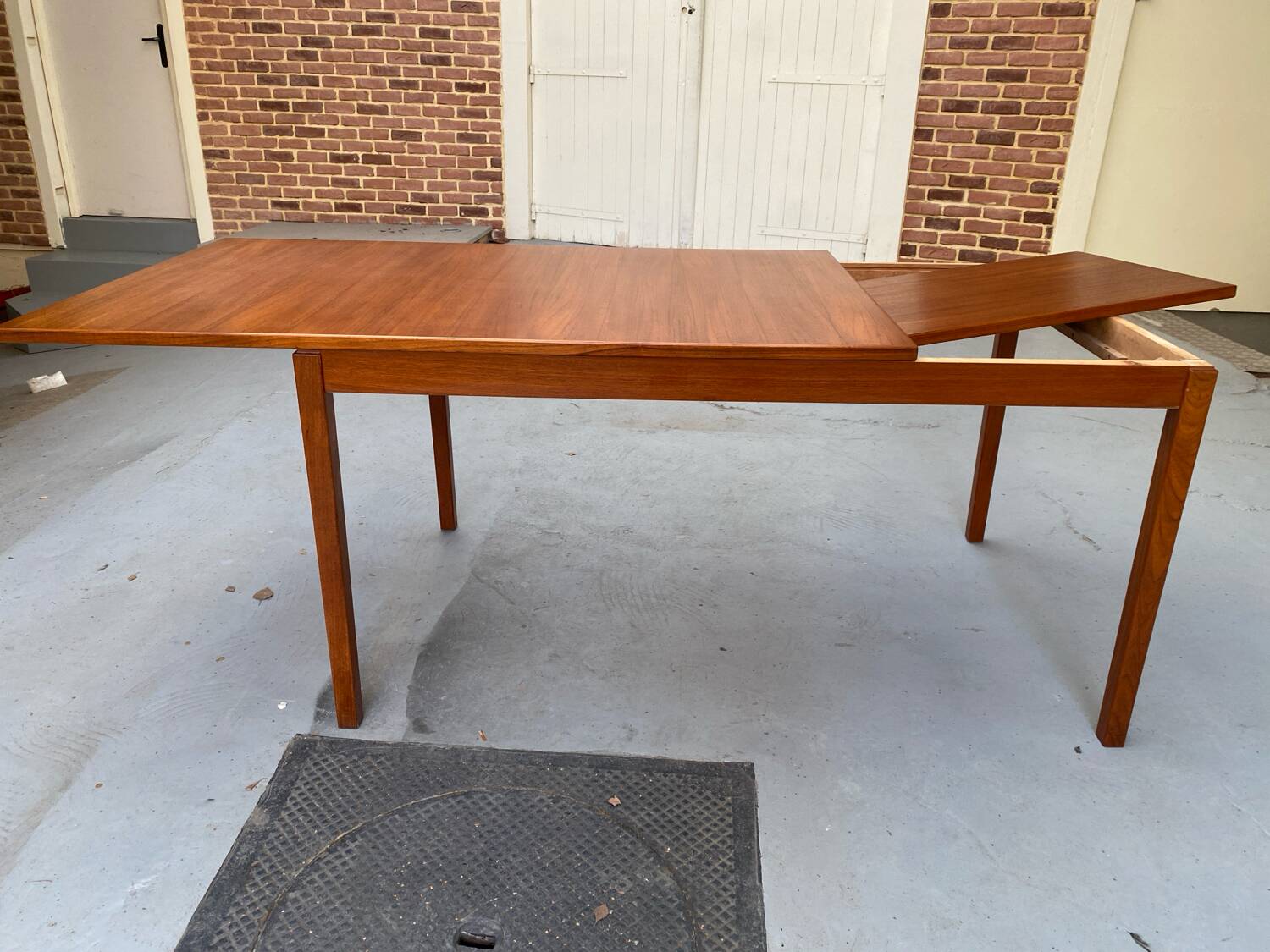 Scandinavian dining room table