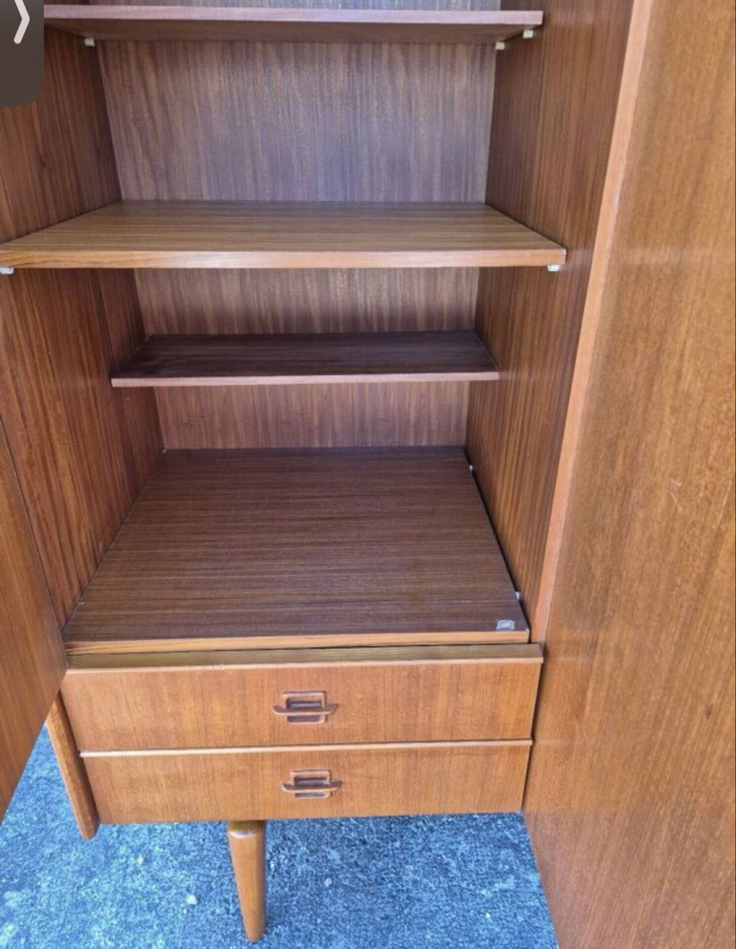 Beautiful Vintage Scandinavian Cabinet – 1970s – Teak