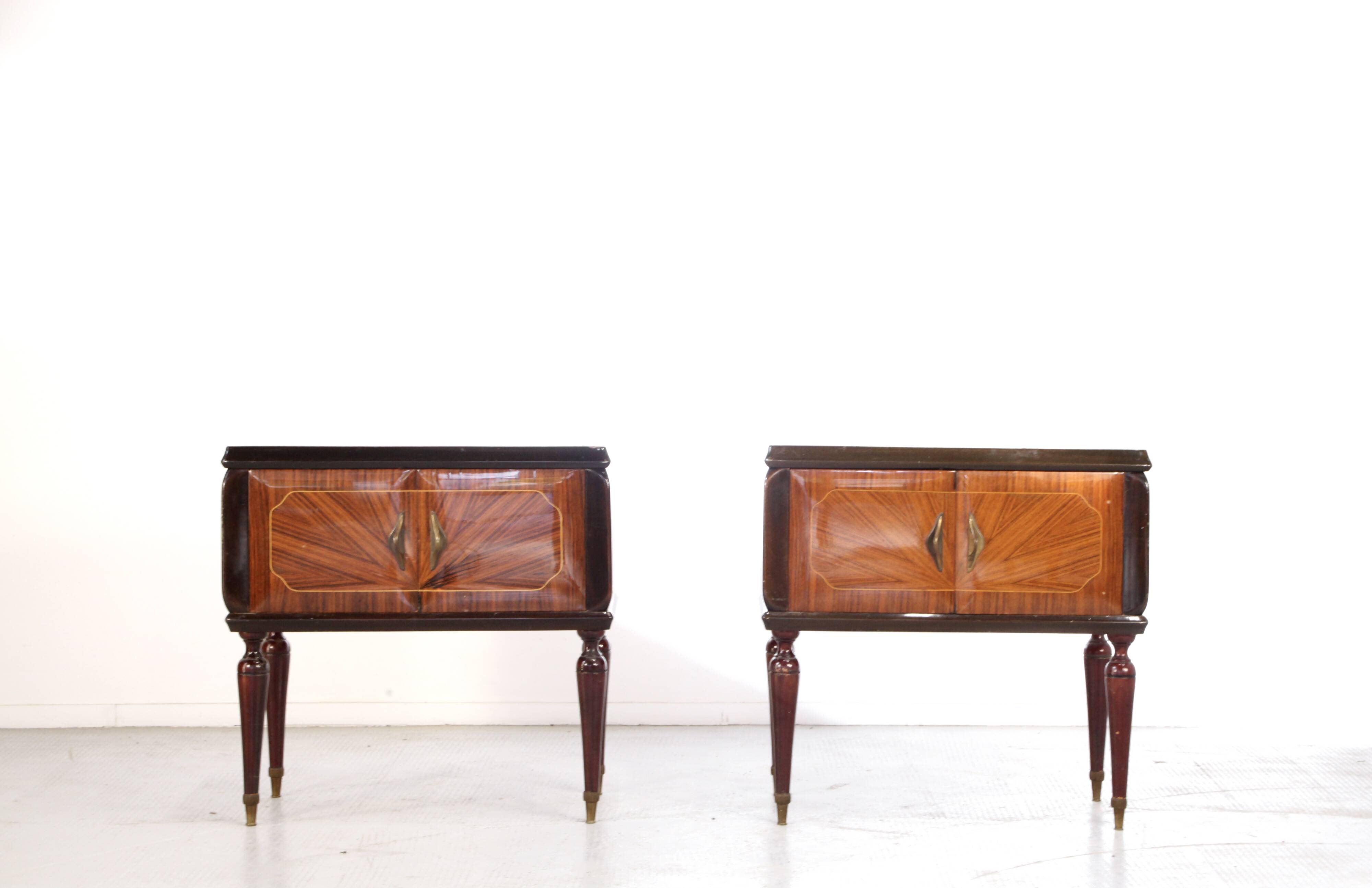 Set Of 2 Italian Midcentury Walnut Burl And Brass Bedside Tables / Cabinets