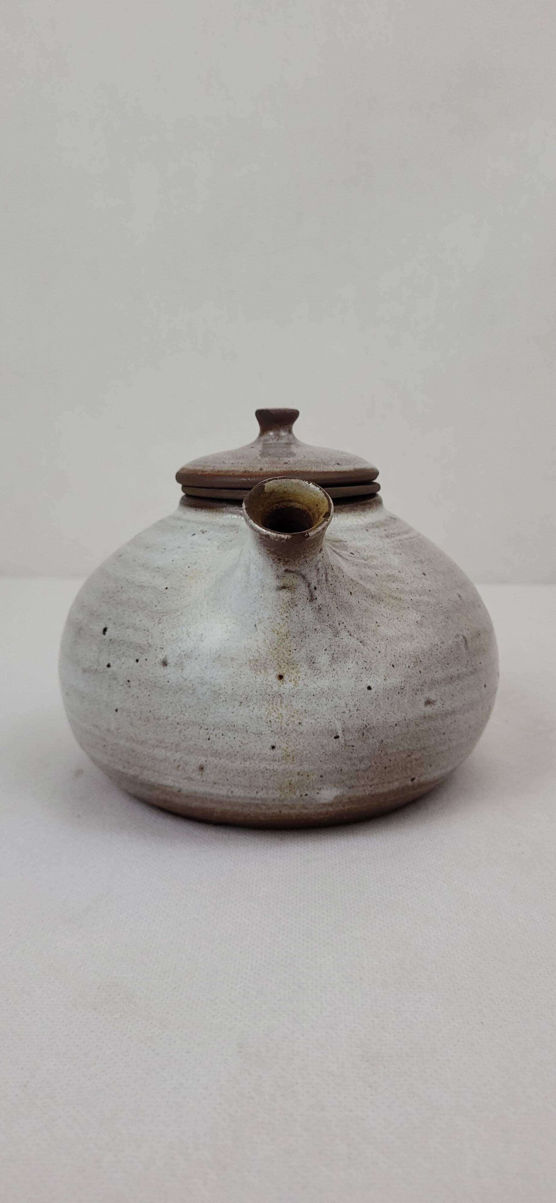 Ratilly / Pierlot stoneware teapot