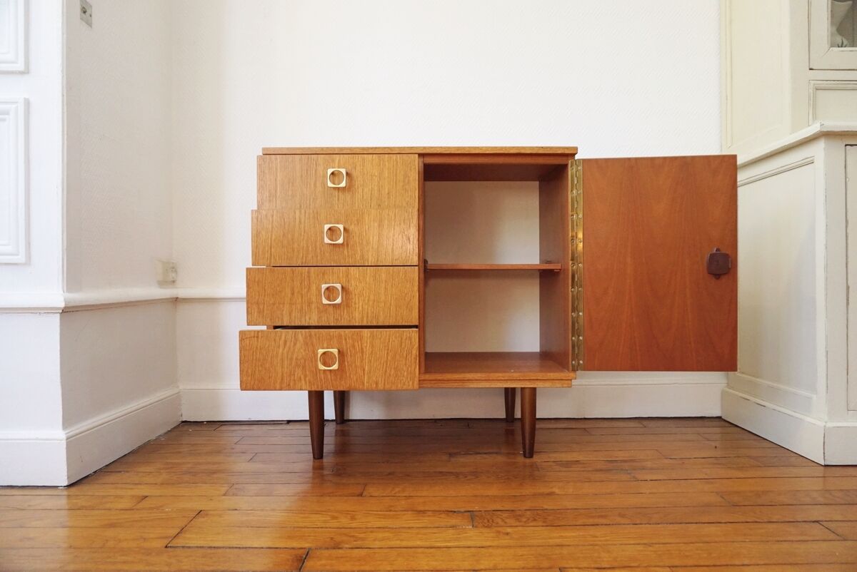 Vintage dresser 4 drawers 1 door