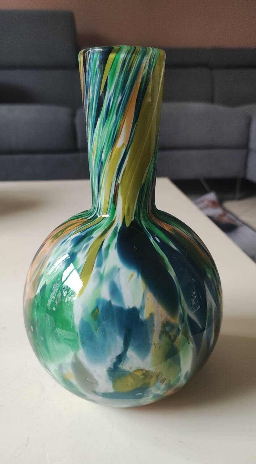 Fidrio Fiesta Globe/Ball Design Vase. Speckled