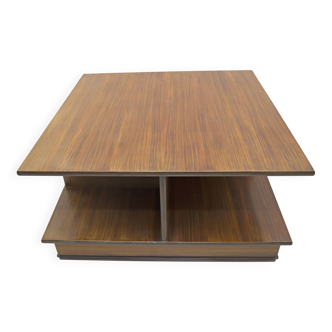 Table basse italienne en noyer de style moderne du milieu du siècle de F.Lli Saporiti, années 1960
