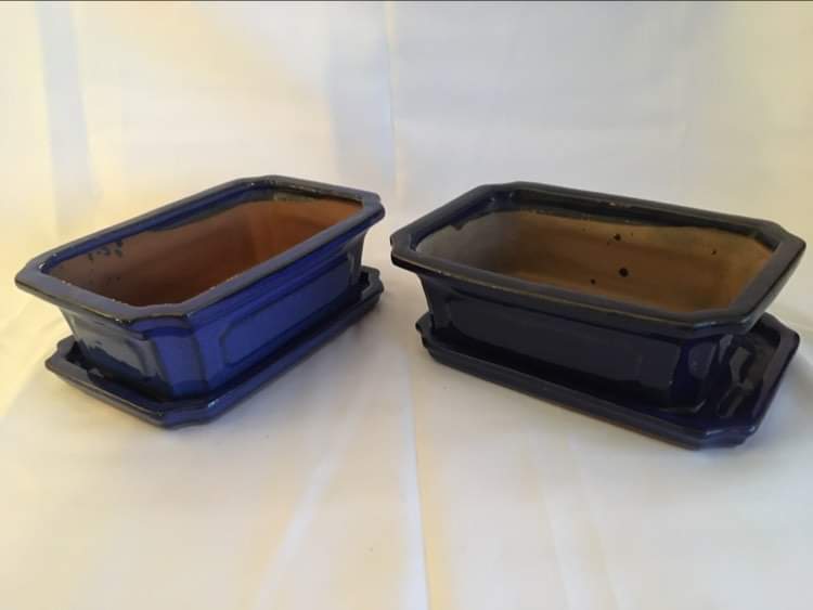 Lot cache pots
