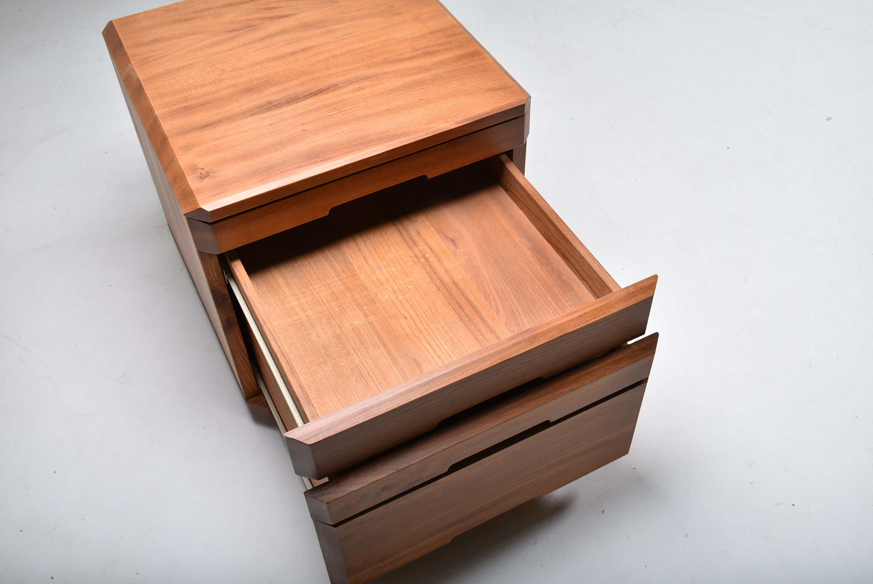 Desk B40 by Pierre Chapo