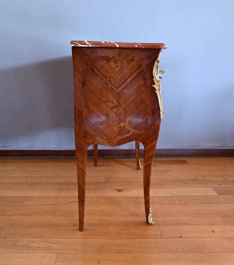 Mahogany chest of drawers, Louis XV style – 1st part of the 20th century