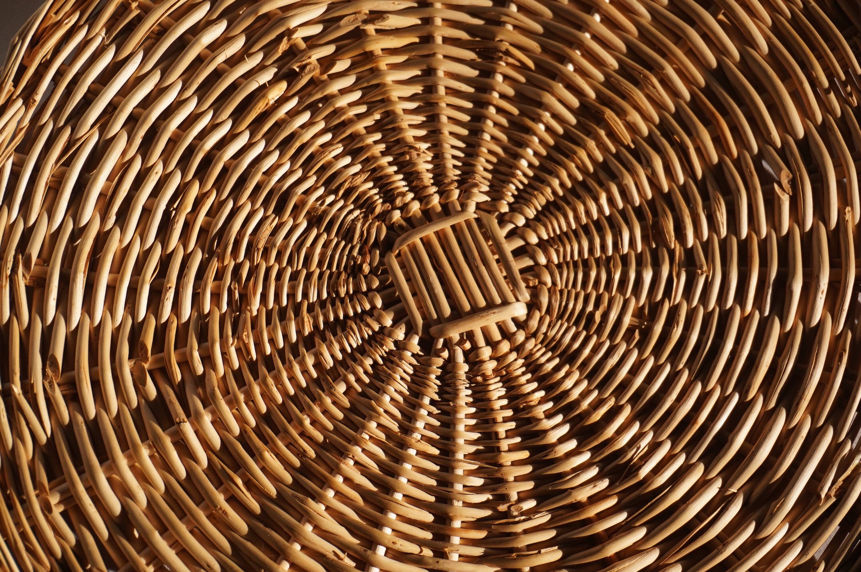 Wicker tray