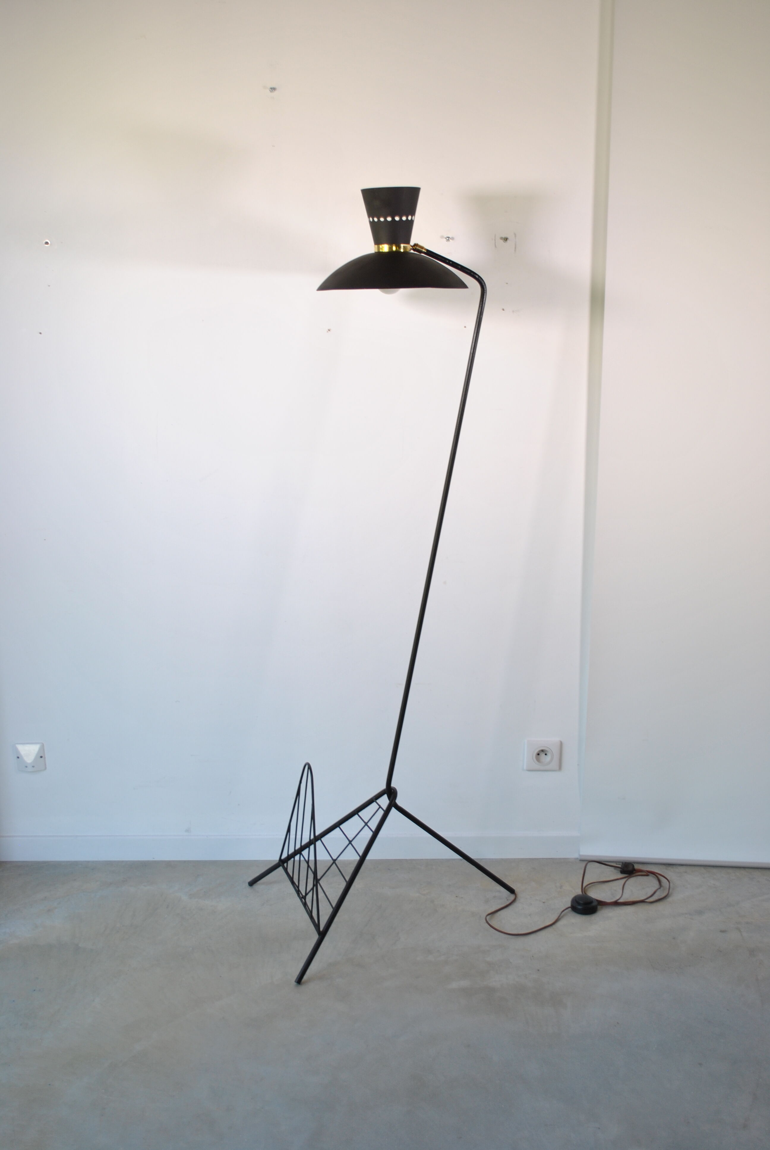 Lampadaire diabolo porte revues 1960