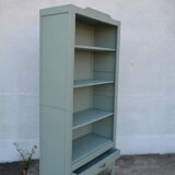 Bookcase of the 1930s