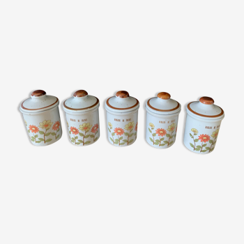 5 vintage spice pots