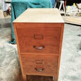 Workbench for freestanding use, lightened