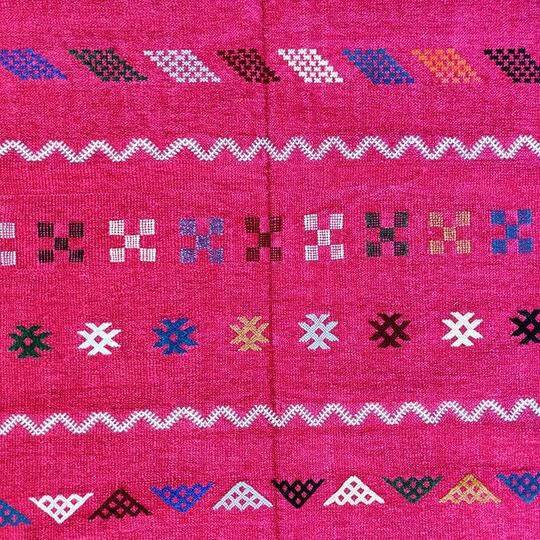 Tapis marocain rose berbère 95x140cm