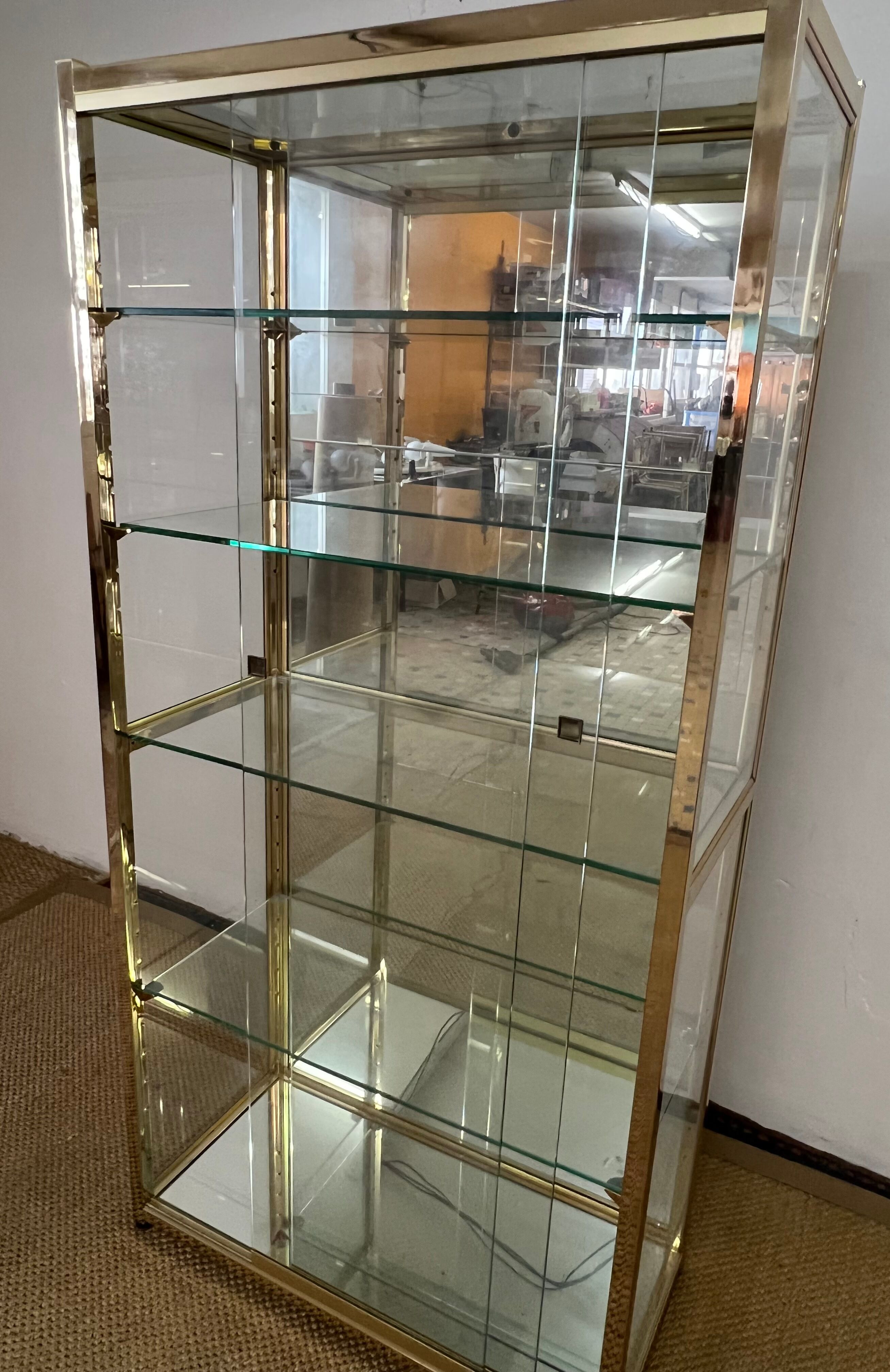 Mirror display case