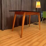 Type 1326 table designed by Stanisław Lejkowskie and Wacław Leśniewski, Poland, 1962