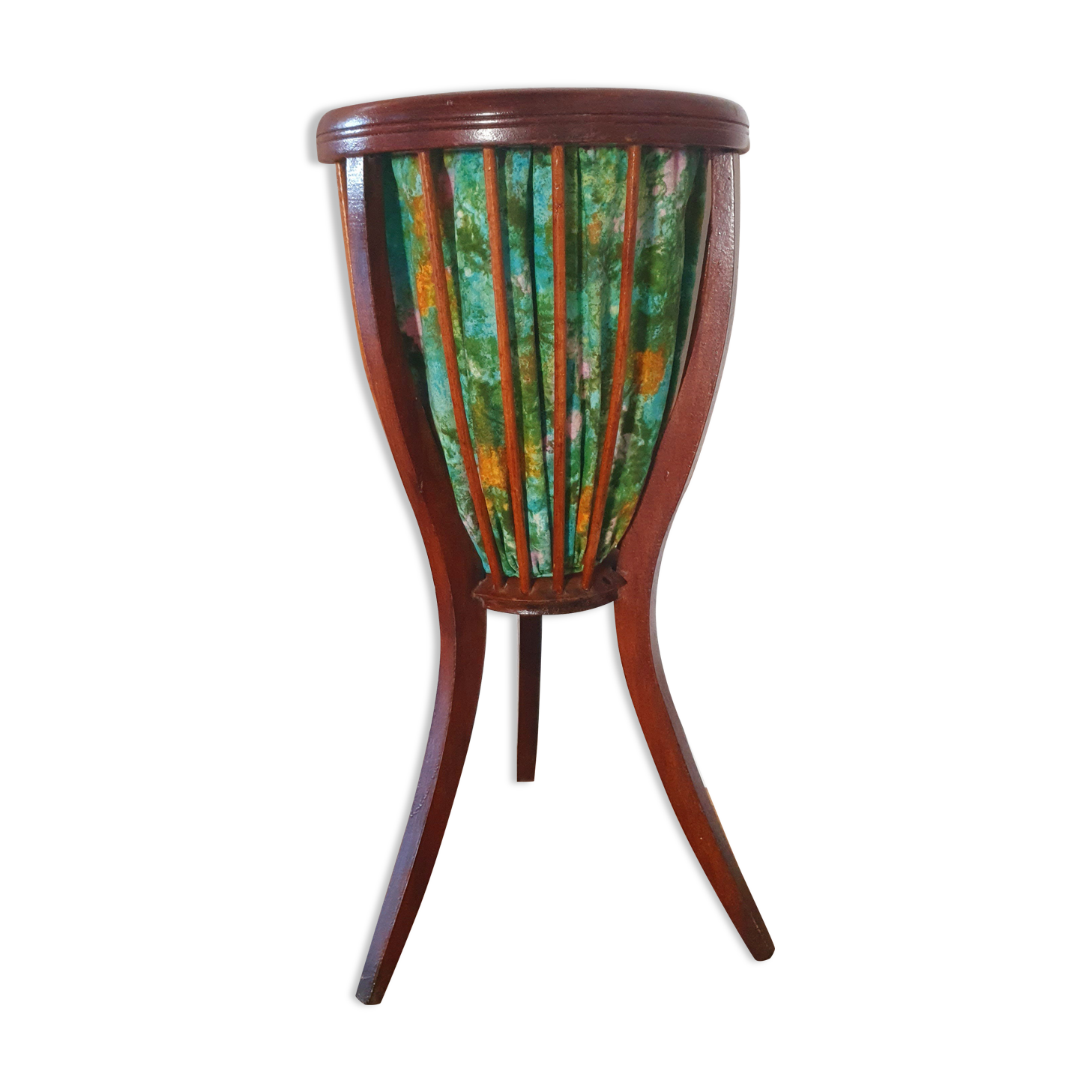 Tripod worker made of wood and original fabric