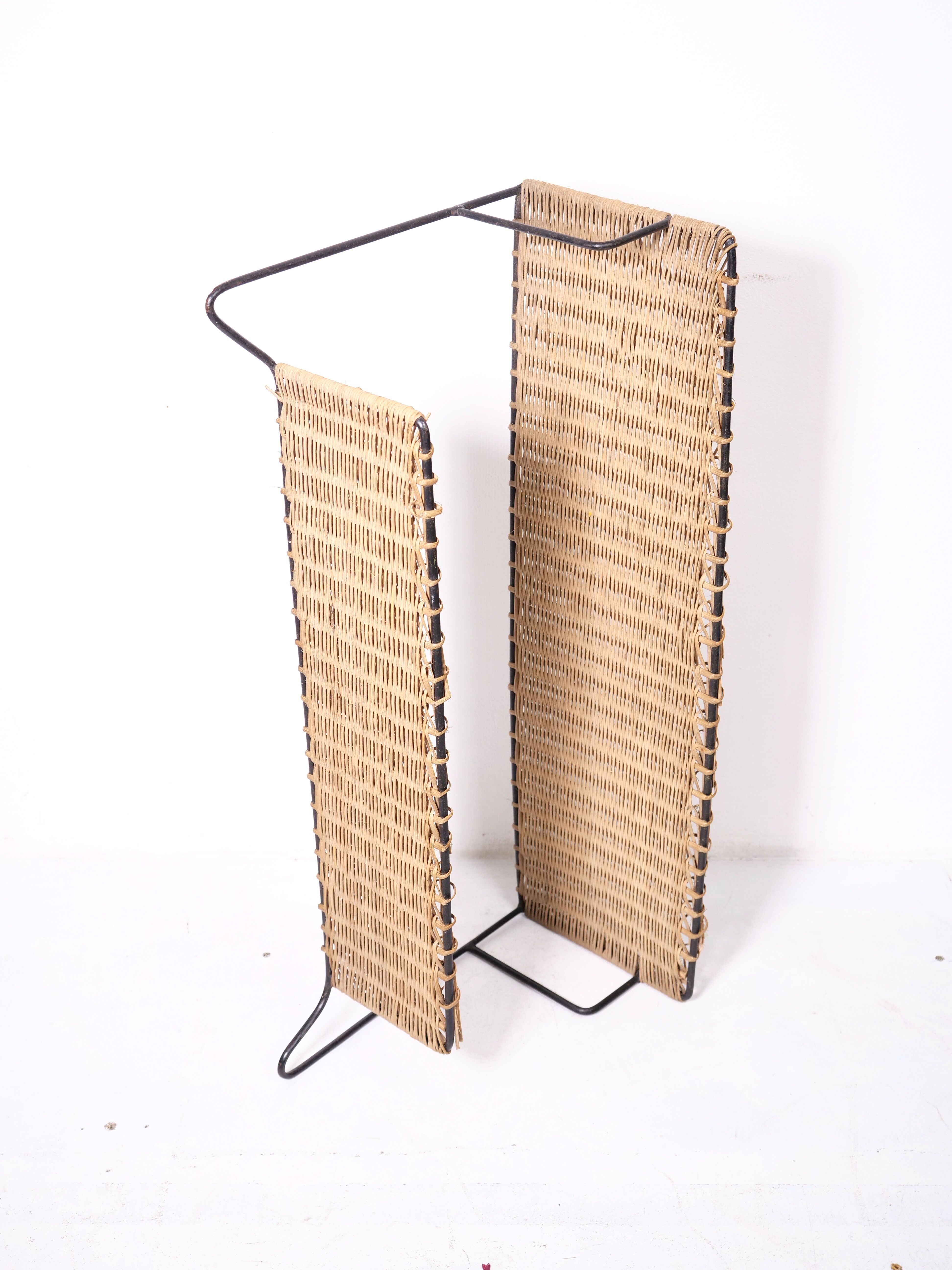 Raoul Guys rattan shelf