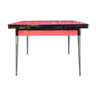 Table formica rouge rotub