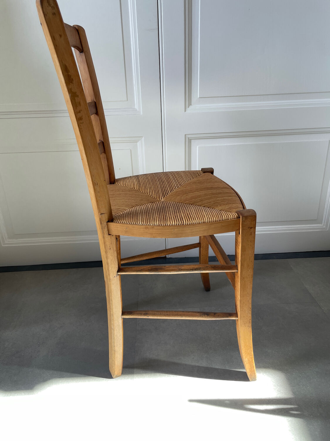 Straw and wood farm chair