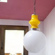 1960s suspension in white and yellow opaline (30 cm)