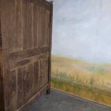 Armoire style Louis XV en merisier sculpté