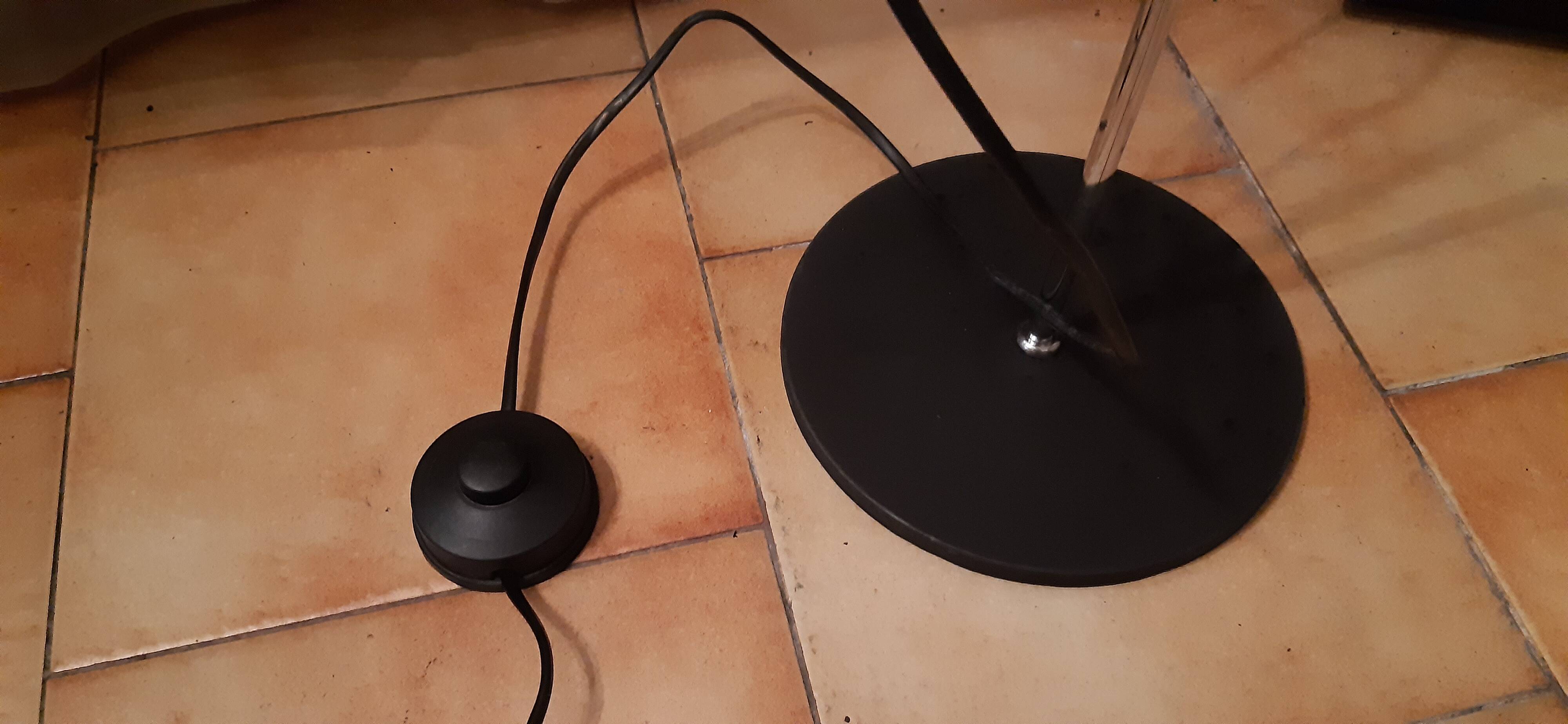 Authentic 70s floor lamp with 2 adjustable black lampshades