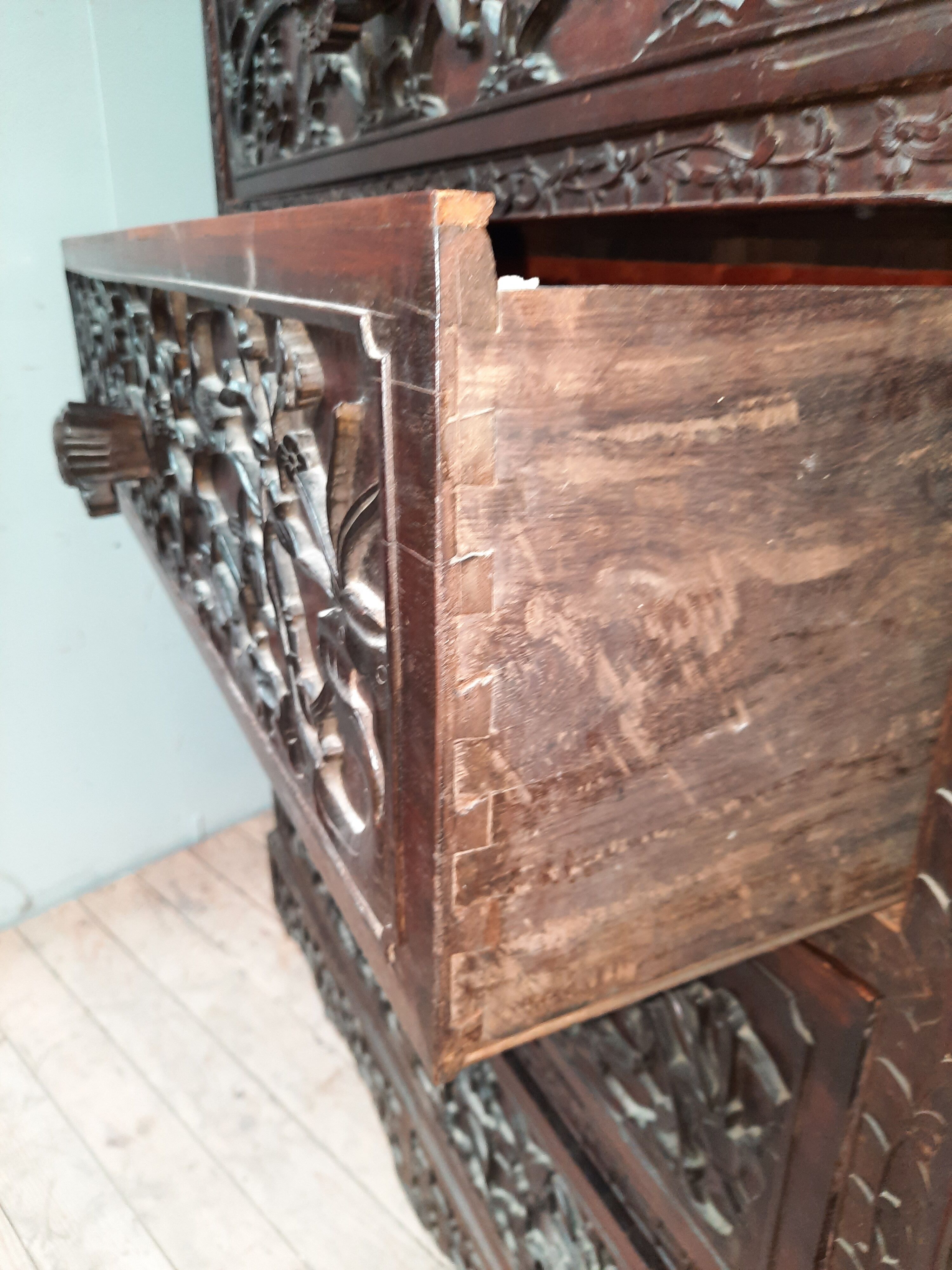 Asian puller cabinet