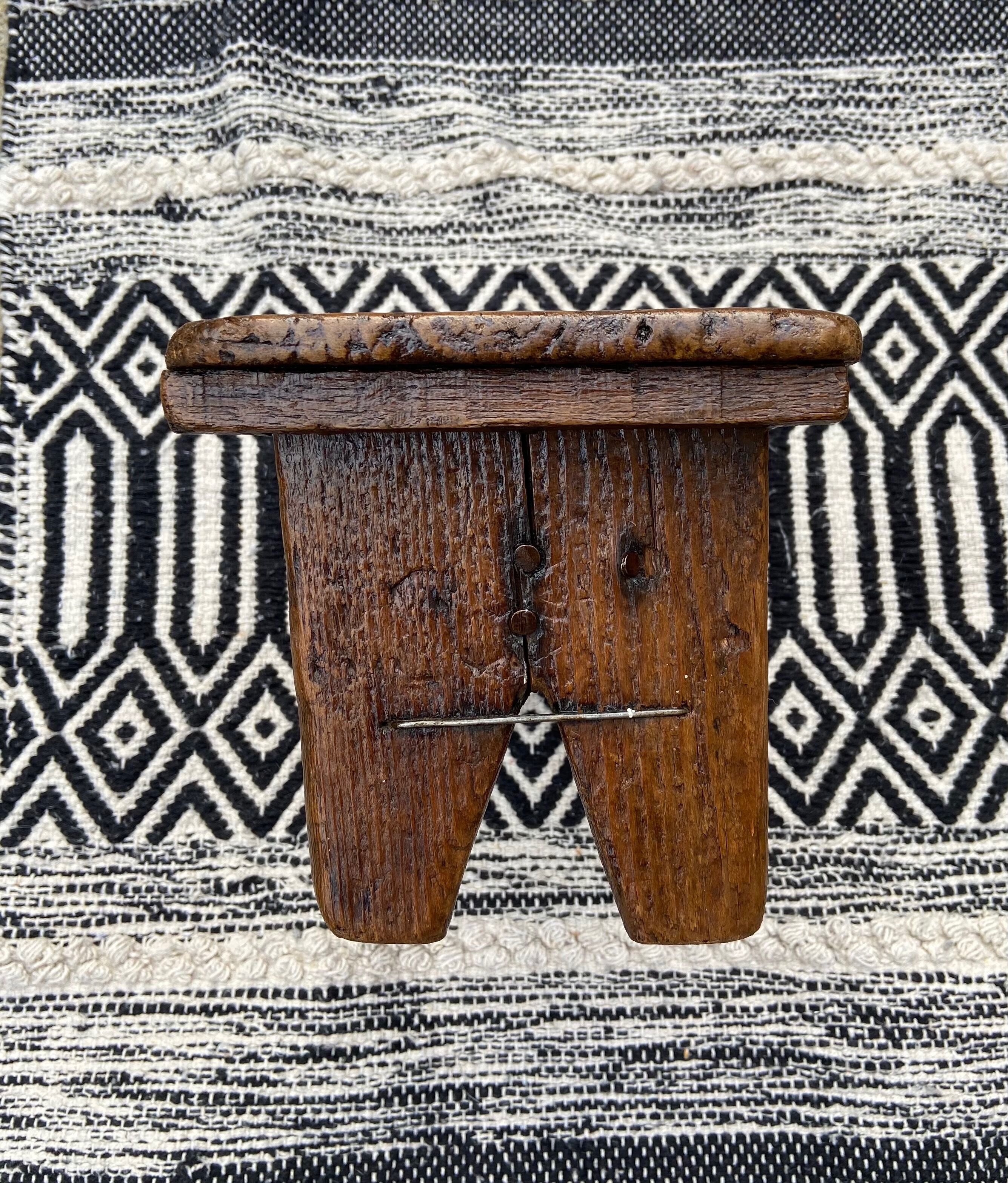 Small vintage bench rest feet years 1950