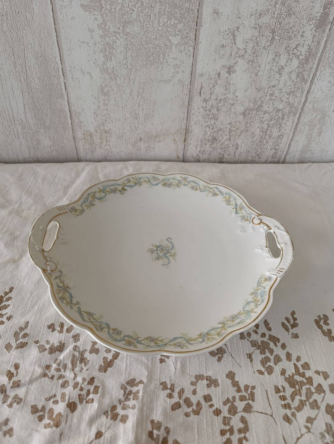 Service platter in Limoges porcelain