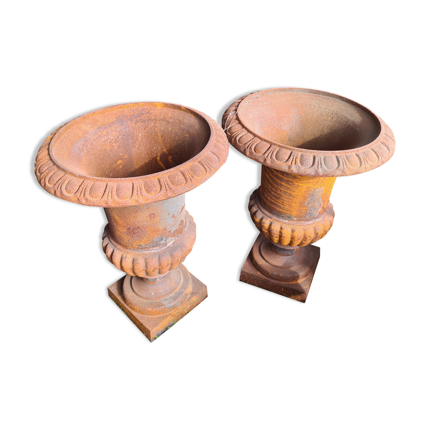 Medici cast iron pair