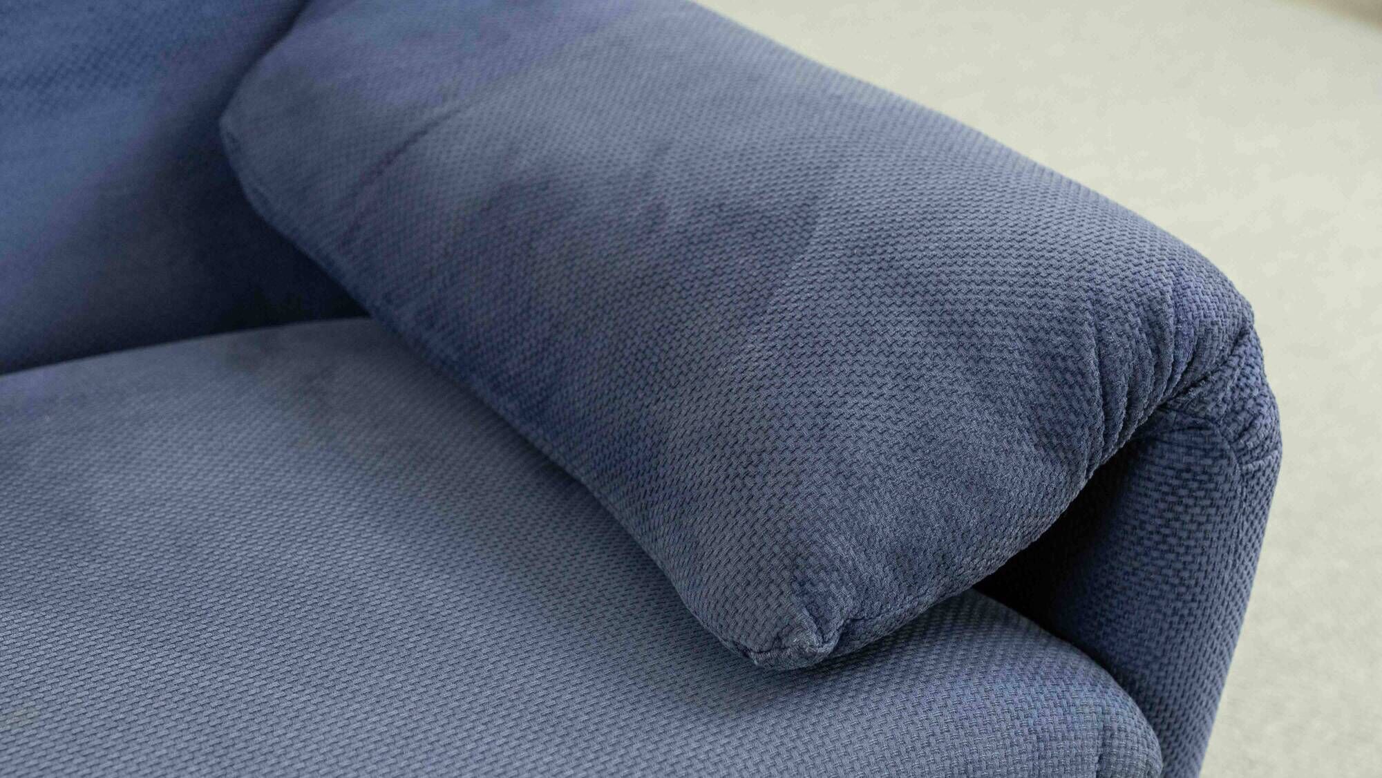 Cassina Maralunga 2-seat Sofa by Vico Magistretti