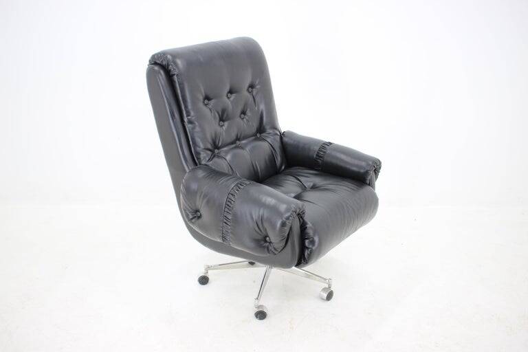 Scandinavian style leather office swivel armchair, 1970s