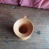 Vase en bois
