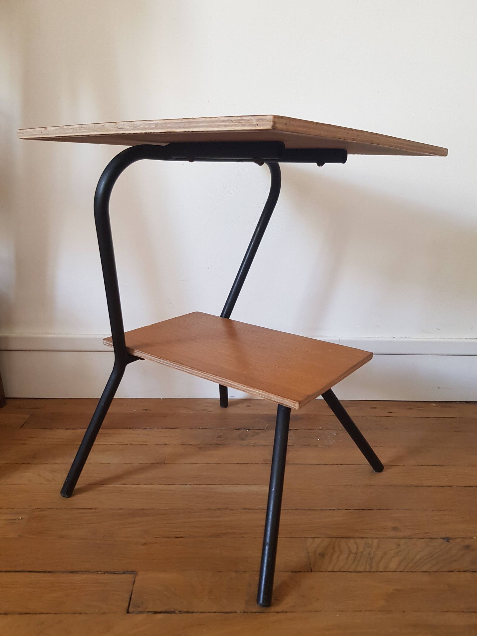 Vintage sofa end