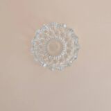 Round ashtray in chiseled glass