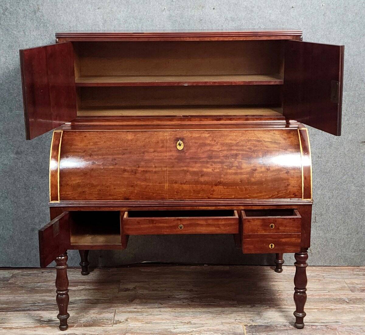 Parisian roll-top desk from the Charles X period in mottled mahogany