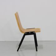 Set de 4 chaises empilables par Roland Rainer