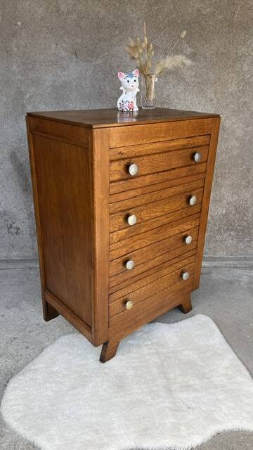 Vintage Art Deco chest of drawers/commode