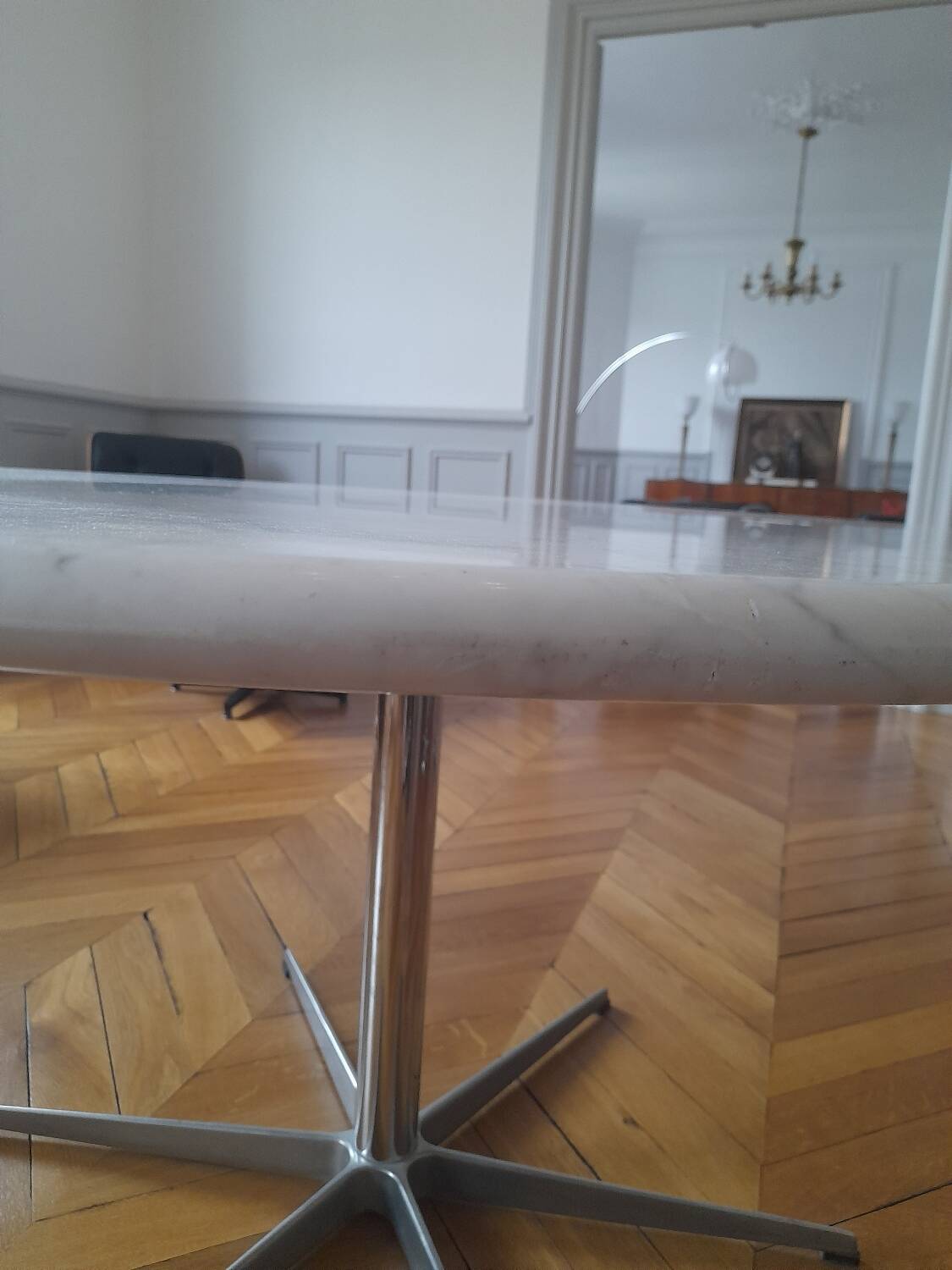 Arne Jacobsen A 825 dining table and 4 vintage chairs