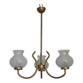 Lustre  3 lumières de style français en métal doré et verre, milieu XXème
