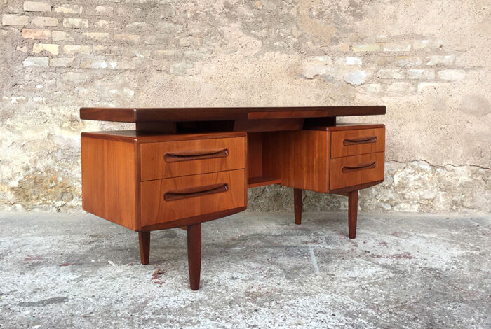 Scandinavian teak desk by Victor Wilkins for G-Plan