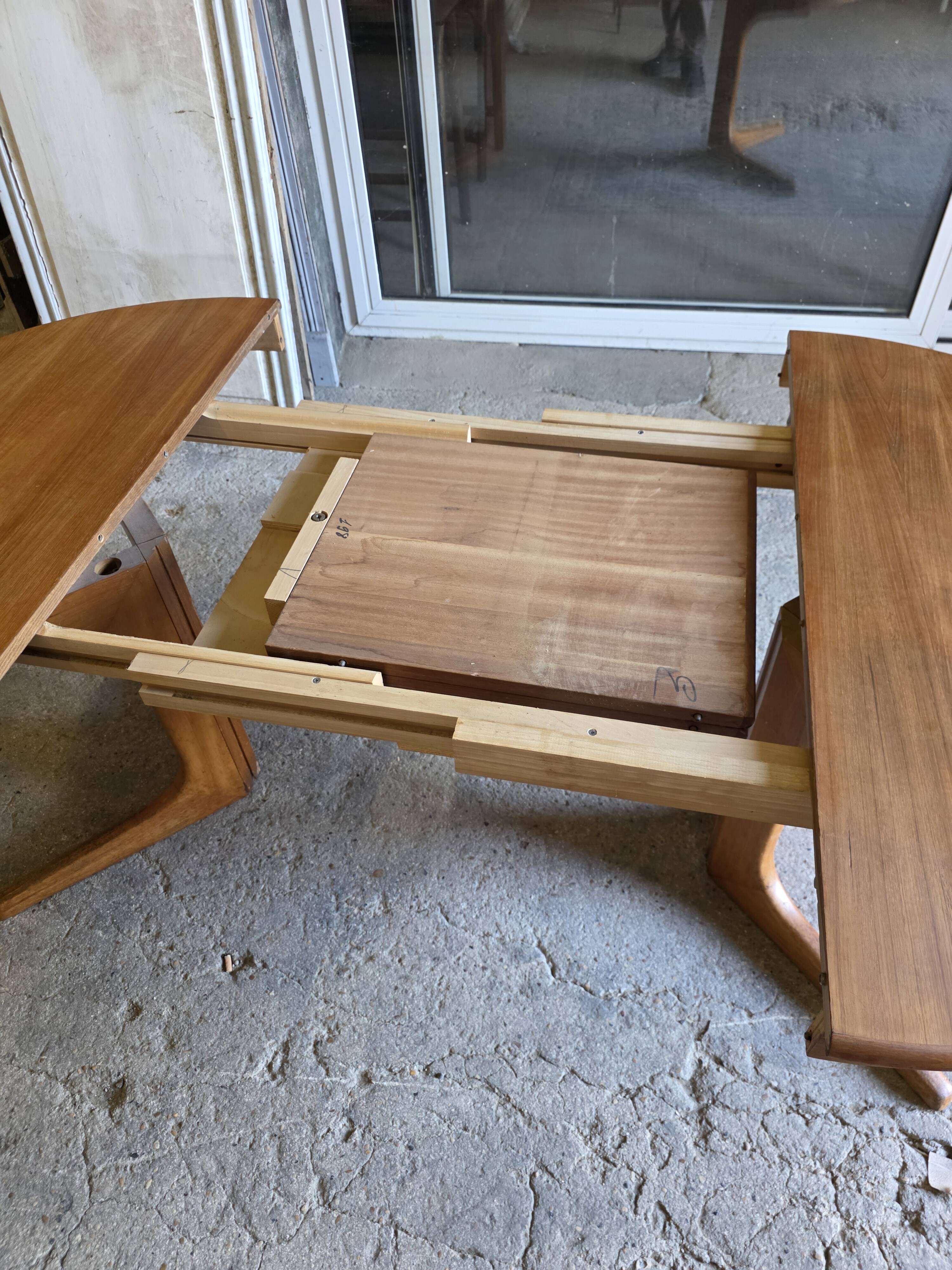 Table Baumann extensible en teck des années 60