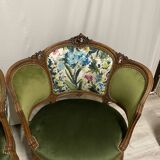 Paire de fauteuils en bois sculpté, XXème s.