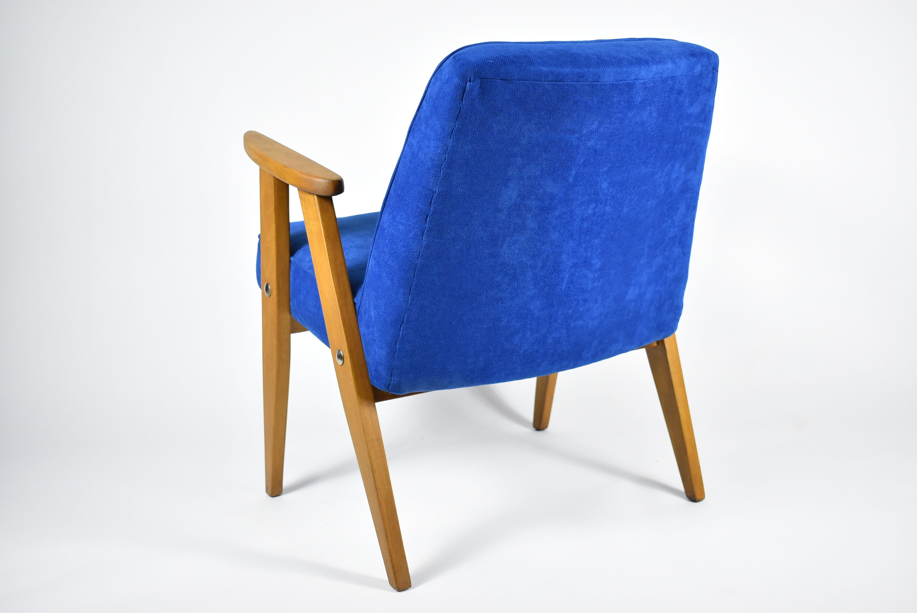 Original 60s icon, armchair 366 designer J. Chierowski, blue