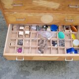 Fishing display box