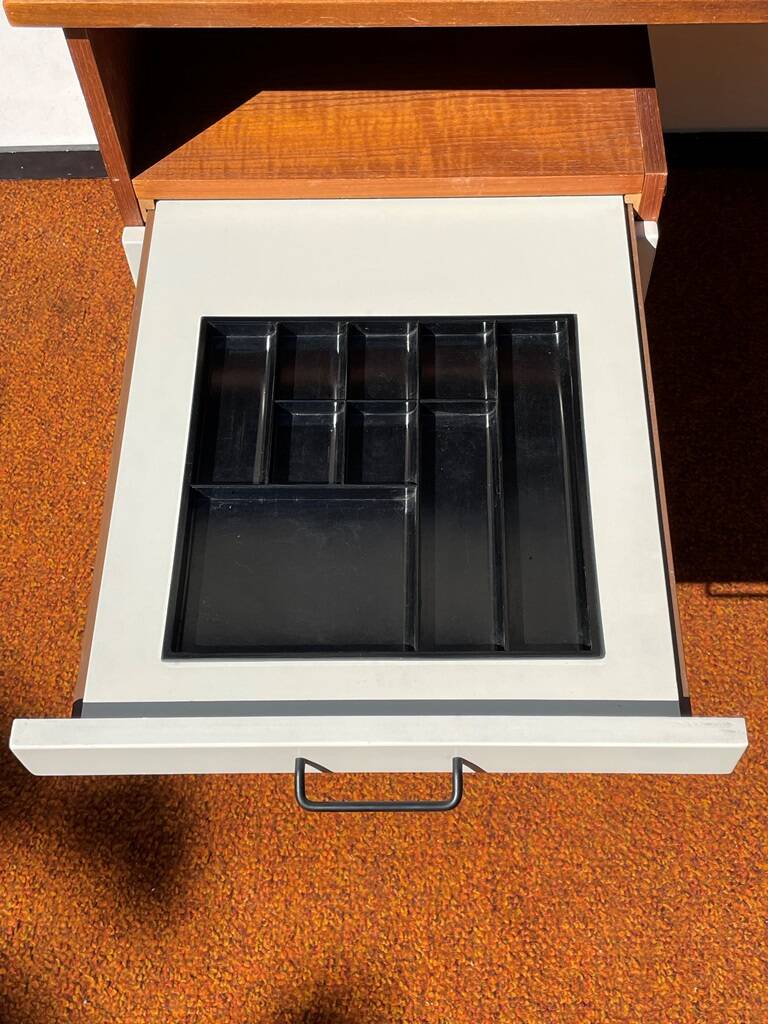 Pastoe desk. vintage 70s