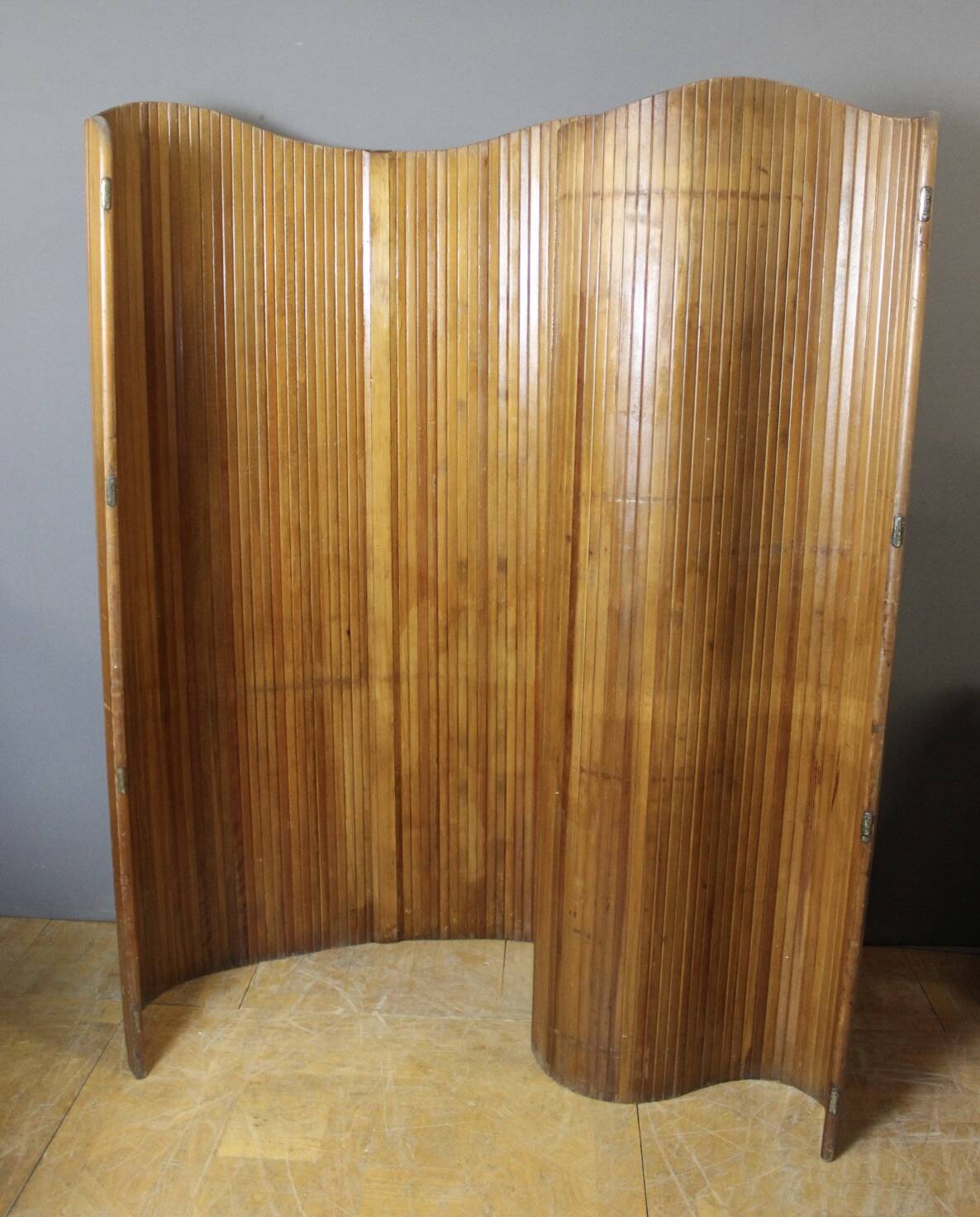 Baumann screen in wooden slats from around 1950.