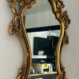 Miroir doré vintage modèle déposé de style Baroque