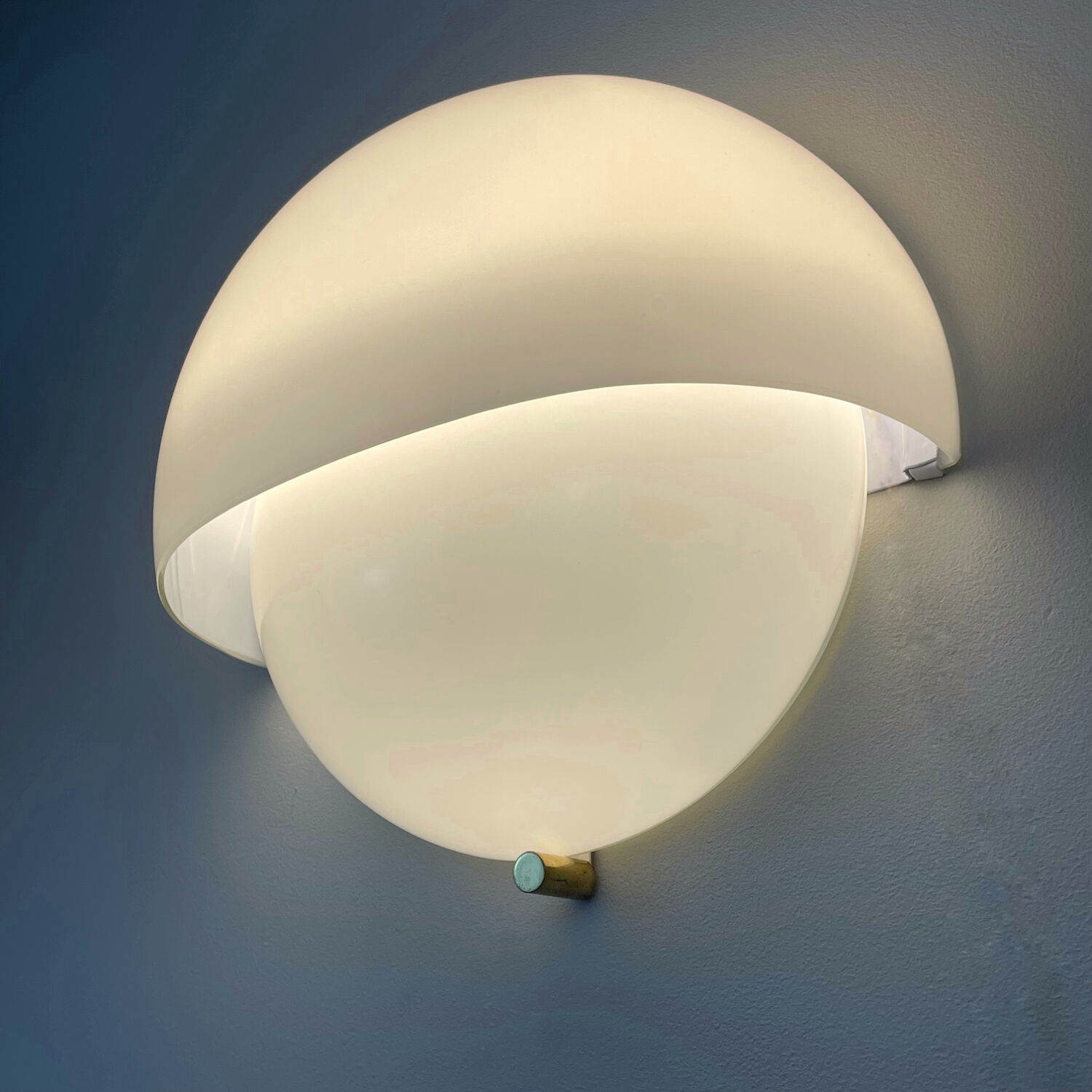 Set of two "Grande Mania" Wall Lamp, by Vico Magistretti, 1963. Artemide, Italy